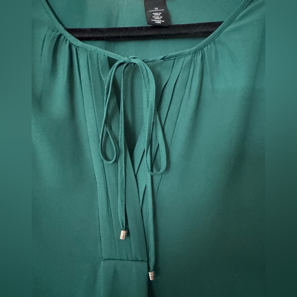 White House Black Market | Dark Green Tie Blouse - Picture 5 of 13